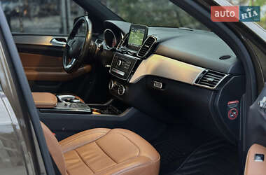 Внедорожник / Кроссовер Mercedes-Benz GLE-Class 2016 в 