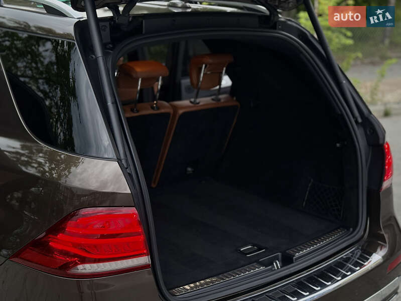 Внедорожник / Кроссовер Mercedes-Benz GLE-Class 2016 в Тернополе