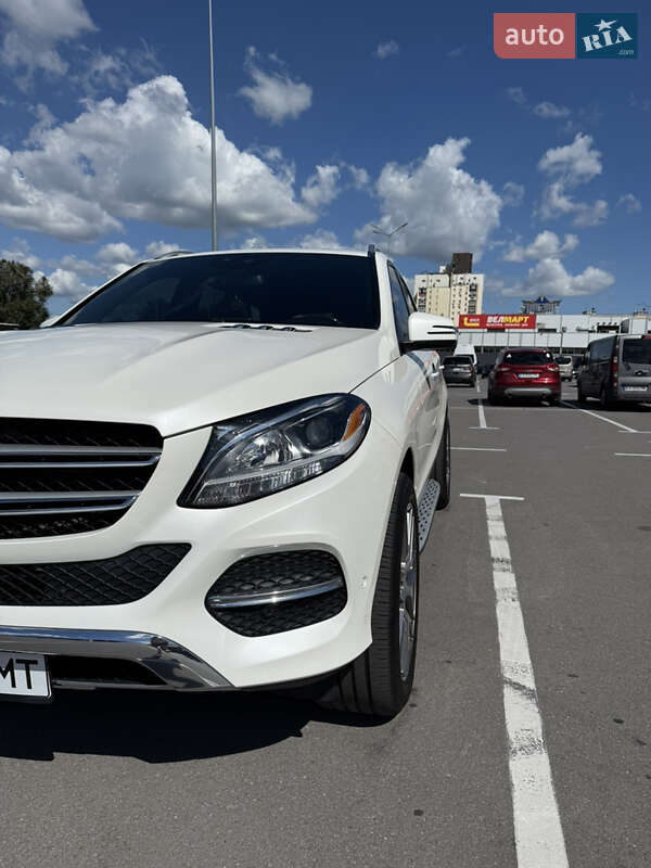 Внедорожник / Кроссовер Mercedes-Benz GLE-Class 2016 в Киеве