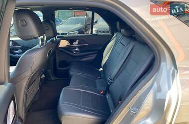 Внедорожник / Кроссовер Mercedes-Benz GLE-Class 2019 в 