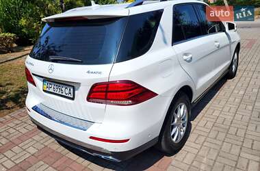 Внедорожник / Кроссовер Mercedes-Benz GLE-Class 2015 в 