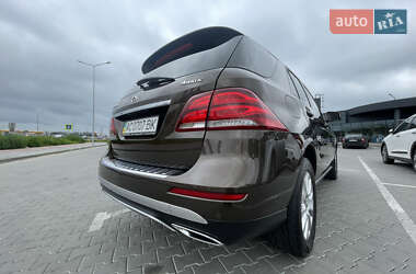 Внедорожник / Кроссовер Mercedes-Benz GLE-Class 2017 в 