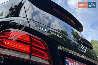 Внедорожник / Кроссовер Mercedes-Benz GLE-Class 2016 в 