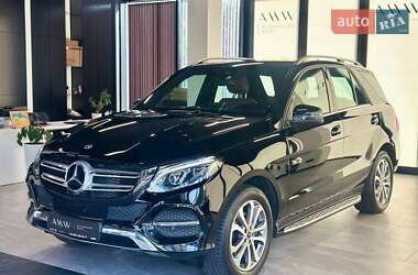 Внедорожник / Кроссовер Mercedes-Benz GLE-Class 2017 в 