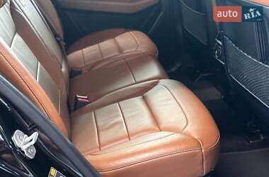 Внедорожник / Кроссовер Mercedes-Benz GLE-Class 2017 в 