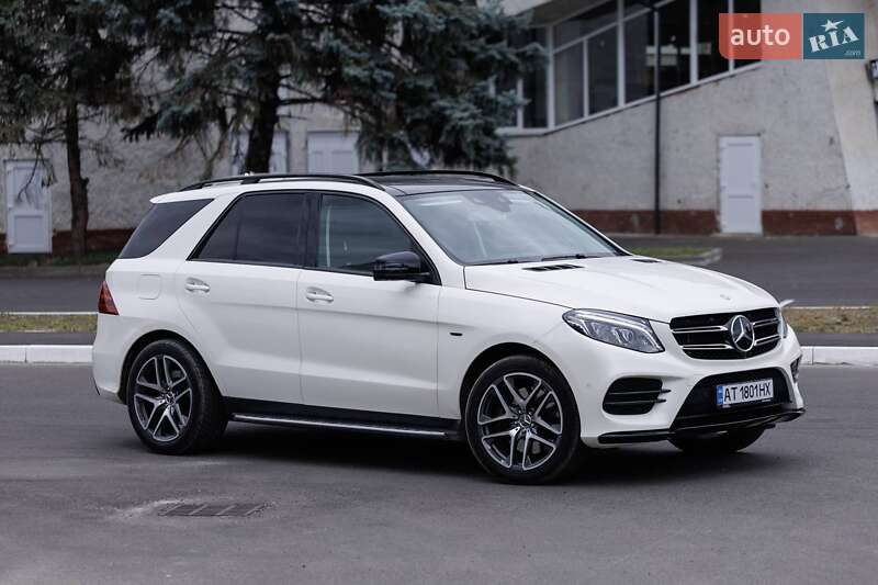 Внедорожник / Кроссовер Mercedes-Benz GLE-Class 2016 в Брошневе