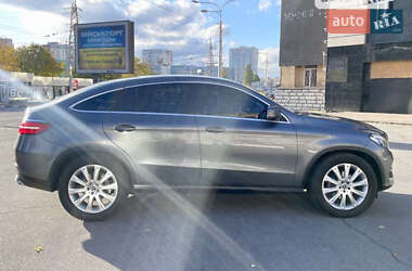 Внедорожник / Кроссовер Mercedes-Benz GLE-Class 2017 в 