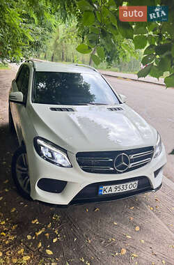 Внедорожник / Кроссовер Mercedes-Benz GLE-Class 2016 в 