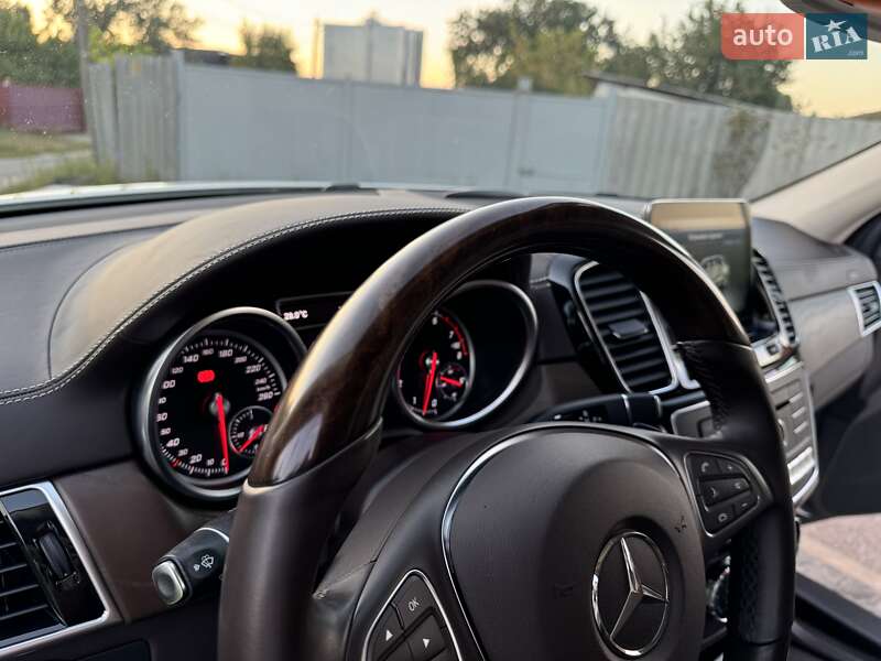 Позашляховик / Кросовер Mercedes-Benz GLE-Class 2017 в Києві фото 44 Позашляховик / Кросовер Mercedes-Benz GLE-Class 2017 в Києві