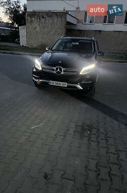 Внедорожник / Кроссовер Mercedes-Benz GLE-Class 2015 в 