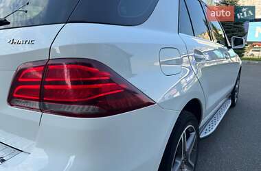Внедорожник / Кроссовер Mercedes-Benz GLE-Class 2017 в 
