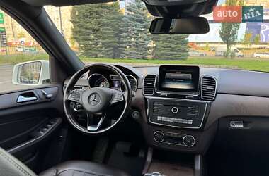 Внедорожник / Кроссовер Mercedes-Benz GLE-Class 2017 в 