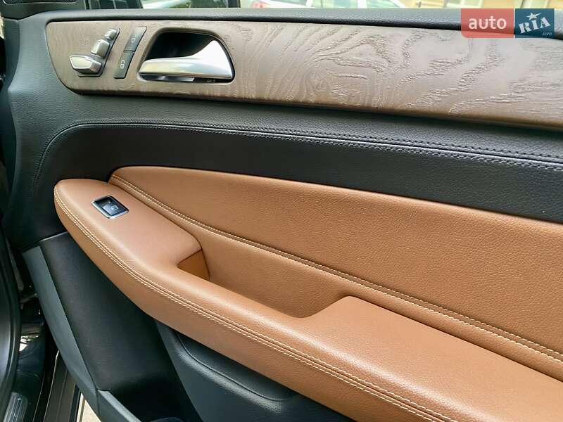Внедорожник / Кроссовер Mercedes-Benz GLE-Class 2016 в Киеве