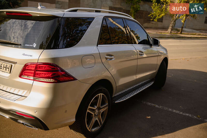 Внедорожник / Кроссовер Mercedes-Benz GLE-Class 2016 в Николаеве
