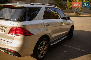 Внедорожник / Кроссовер Mercedes-Benz GLE-Class 2016 в 