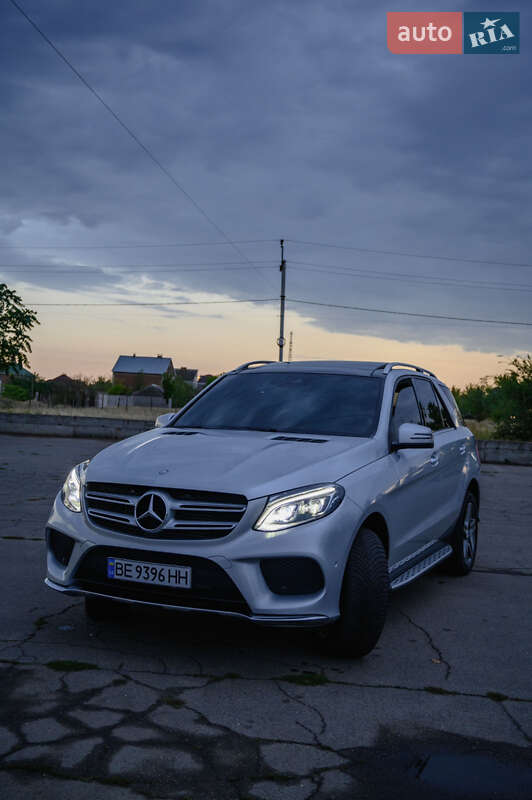 Внедорожник / Кроссовер Mercedes-Benz GLE-Class 2016 в Николаеве