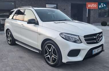 Внедорожник / Кроссовер Mercedes-Benz GLE-Class 2016 в 