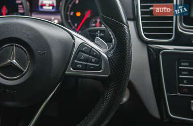 Внедорожник / Кроссовер Mercedes-Benz GLE-Class 2015 в 
