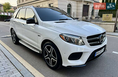 Внедорожник / Кроссовер Mercedes-Benz GLE-Class 2018 в 