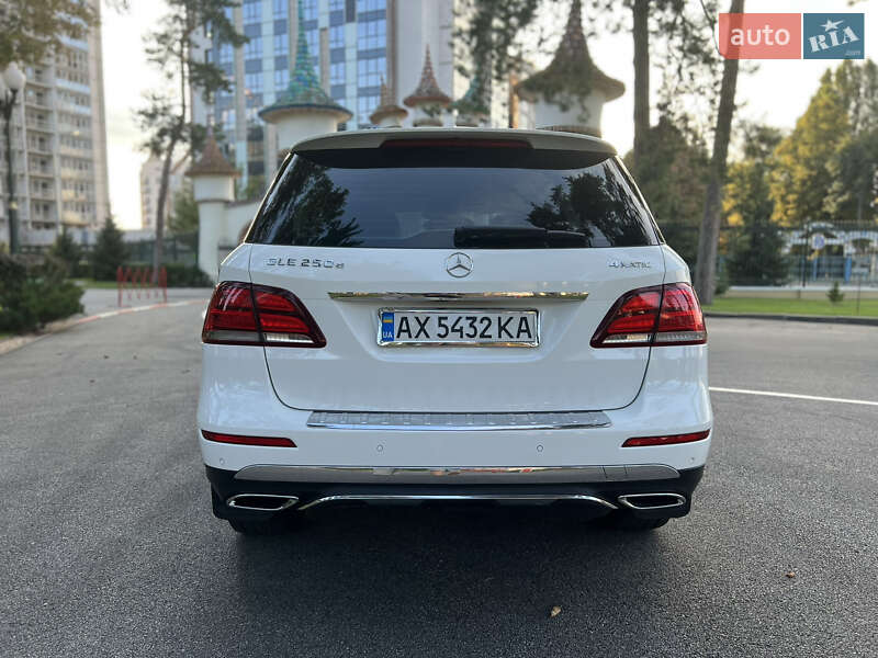 Позашляховик / Кросовер Mercedes-Benz GLE-Class 2015 в Харкові