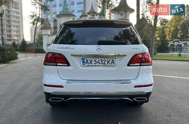 Внедорожник / Кроссовер Mercedes-Benz GLE-Class 2015 в 