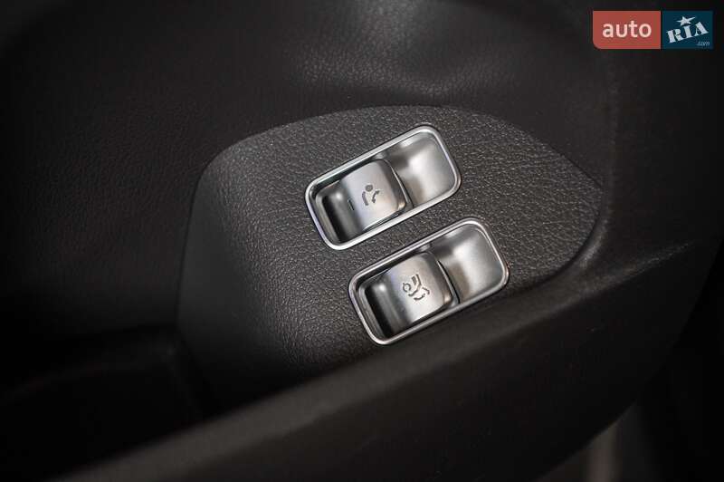 Позашляховик / Кросовер Mercedes-Benz GLE-Class 2019 в Одесі фото 65 Позашляховик / Кросовер Mercedes-Benz GLE-Class 2019 в Одесі