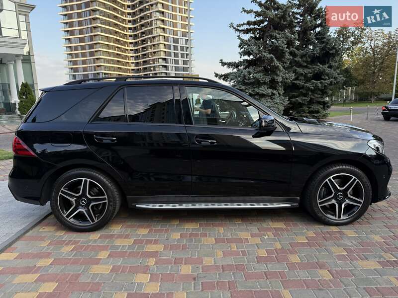 Внедорожник / Кроссовер Mercedes-Benz GLE-Class 2018 в Одессе фото 2 Внедорожник / Кроссовер Mercedes-Benz GLE-Class 2018 в Одессе