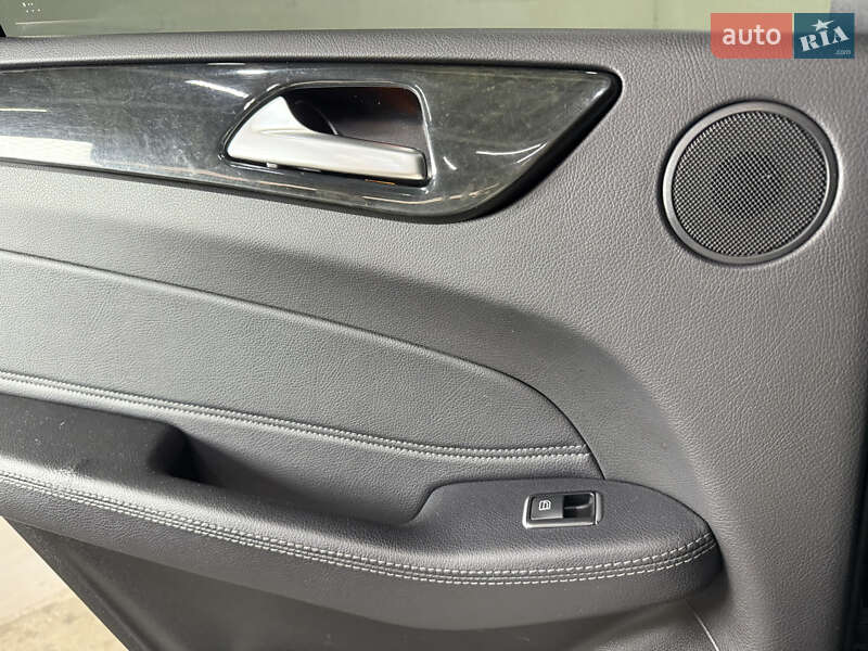 Внедорожник / Кроссовер Mercedes-Benz GLE-Class 2018 в Одессе фото 32 Внедорожник / Кроссовер Mercedes-Benz GLE-Class 2018 в Одессе