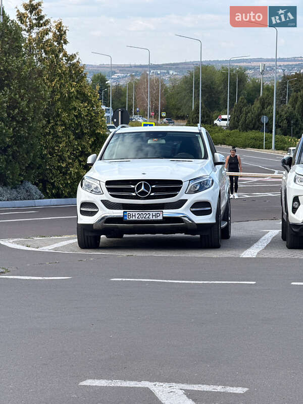 Внедорожник / Кроссовер Mercedes-Benz GLE-Class 2015 в Одессе