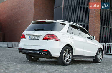 Внедорожник / Кроссовер Mercedes-Benz GLE-Class 2016 в 
