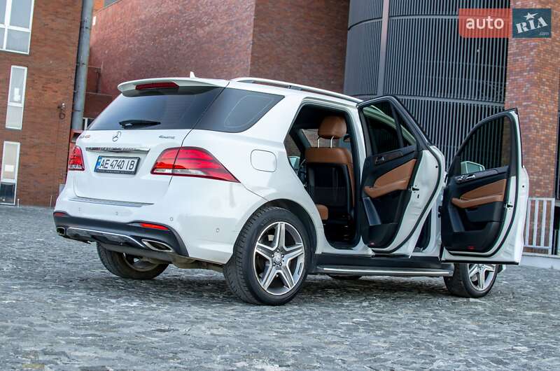 Внедорожник / Кроссовер Mercedes-Benz GLE-Class 2016 в Днепре