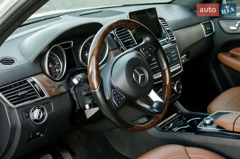 Внедорожник / Кроссовер Mercedes-Benz GLE-Class 2016 в Днепре