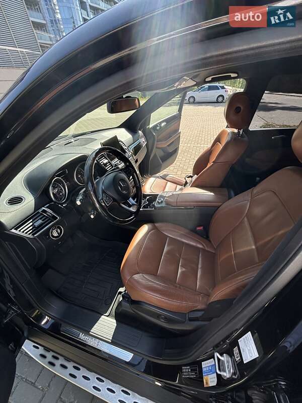 Внедорожник / Кроссовер Mercedes-Benz GLE-Class 2015 в Киеве фото 16 Внедорожник / Кроссовер Mercedes-Benz GLE-Class 2015 в Киеве