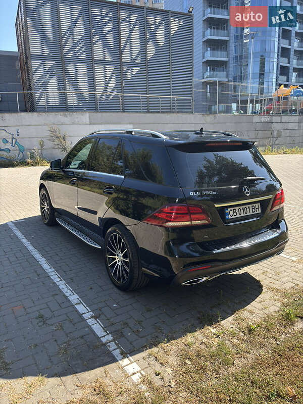 Внедорожник / Кроссовер Mercedes-Benz GLE-Class 2015 в Киеве фото 6 Внедорожник / Кроссовер Mercedes-Benz GLE-Class 2015 в Киеве