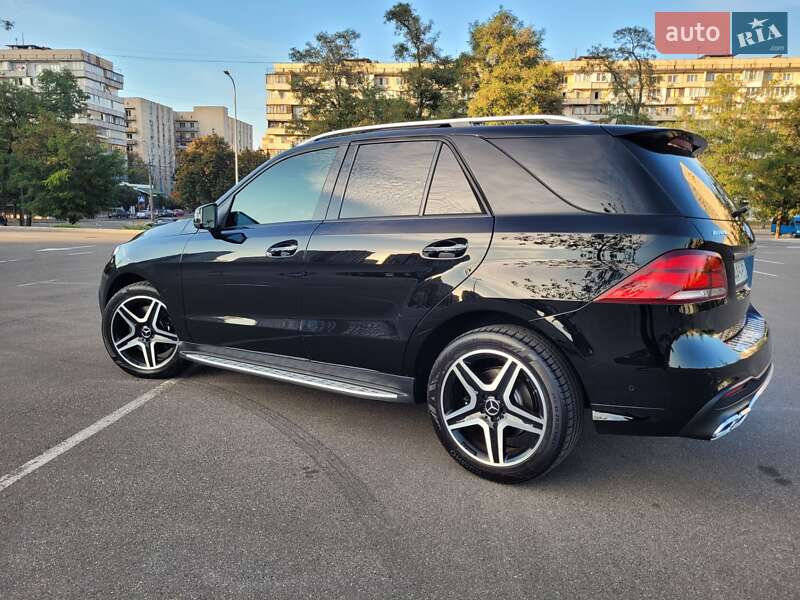 Позашляховик / Кросовер Mercedes-Benz GLE-Class 2017 в Києві фото 18 Позашляховик / Кросовер Mercedes-Benz GLE-Class 2017 в Києві