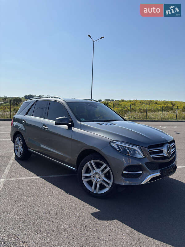 Внедорожник / Кроссовер Mercedes-Benz GLE-Class 2016 в Ровно фото Внедорожник / Кроссовер Mercedes-Benz GLE-Class 2016 в Ровно