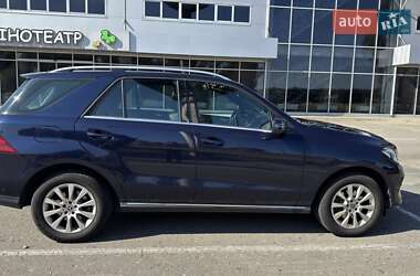 Позашляховик / Кросовер Mercedes-Benz GLE-Class 2018 в 