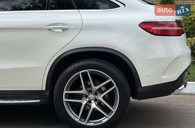Внедорожник / Кроссовер Mercedes-Benz GLE-Class 2015 в 