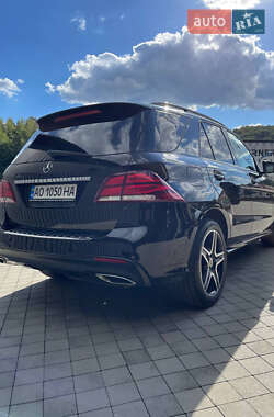 Внедорожник / Кроссовер Mercedes-Benz GLE-Class 2017 в 