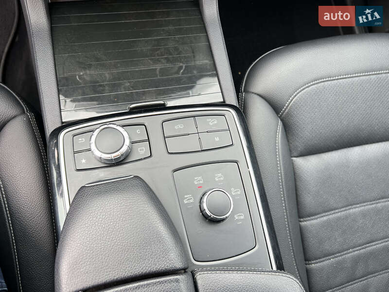 Позашляховик / Кросовер Mercedes-Benz GLE-Class 2016 в Києві фото 30 Позашляховик / Кросовер Mercedes-Benz GLE-Class 2016 в Києві