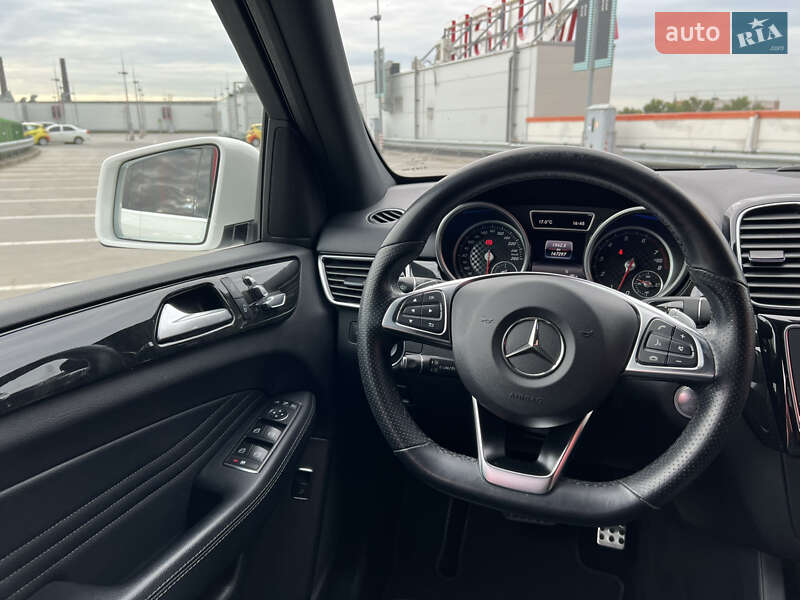 Позашляховик / Кросовер Mercedes-Benz GLE-Class 2016 в Києві фото 35 Позашляховик / Кросовер Mercedes-Benz GLE-Class 2016 в Києві