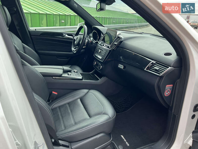 Позашляховик / Кросовер Mercedes-Benz GLE-Class 2016 в Києві фото 41 Позашляховик / Кросовер Mercedes-Benz GLE-Class 2016 в Києві