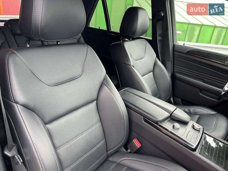 Позашляховик / Кросовер Mercedes-Benz GLE-Class 2016 в Києві фото 44 Позашляховик / Кросовер Mercedes-Benz GLE-Class 2016 в Києві