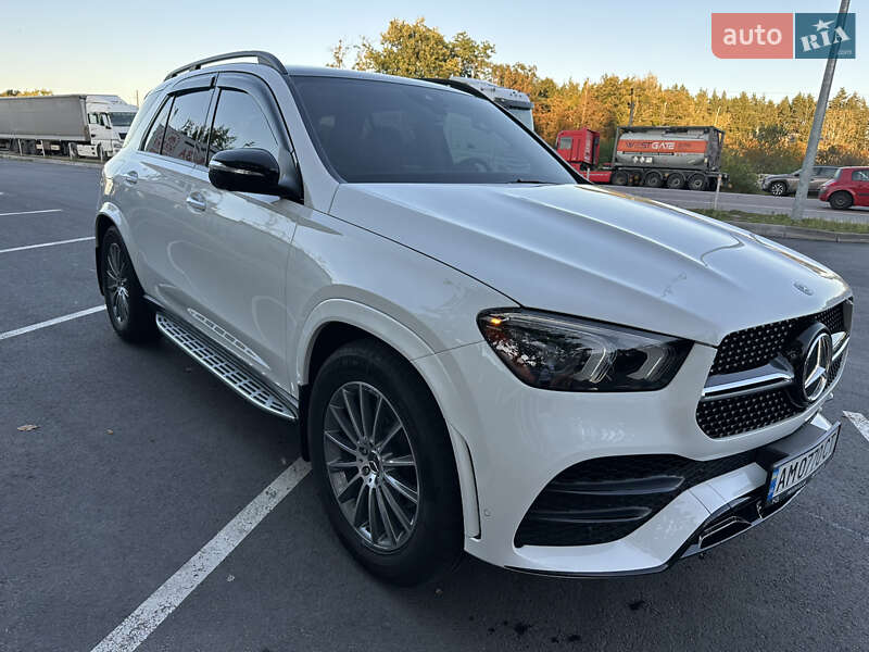 Внедорожник / Кроссовер Mercedes-Benz GLE-Class 2020 в 