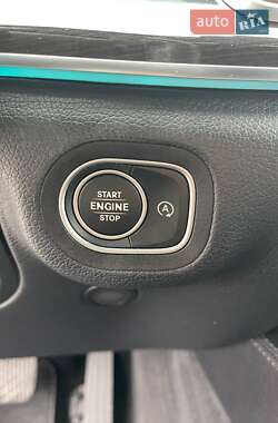 Внедорожник / Кроссовер Mercedes-Benz GLE-Class 2020 в 