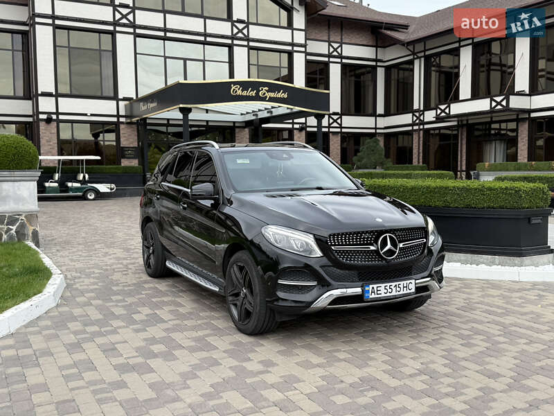 Внедорожник / Кроссовер Mercedes-Benz GLE-Class 2016 в Днепре фото 26 Внедорожник / Кроссовер Mercedes-Benz GLE-Class 2016 в Днепре