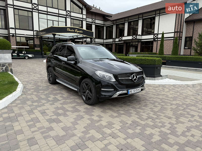 Внедорожник / Кроссовер Mercedes-Benz GLE-Class 2016 в Днепре фото 48 Внедорожник / Кроссовер Mercedes-Benz GLE-Class 2016 в Днепре