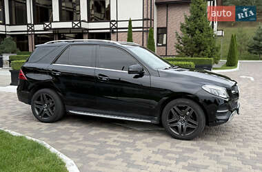 Внедорожник / Кроссовер Mercedes-Benz GLE-Class 2016 в 