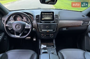 Внедорожник / Кроссовер Mercedes-Benz GLE-Class 2016 в 