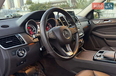 Внедорожник / Кроссовер Mercedes-Benz GLE-Class 2016 в 
